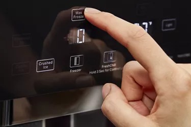 KitchenAid-KBSD702MSS-max freeze