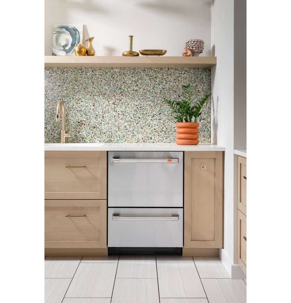 Cafe-CDD420P2TS1-Lifestyle