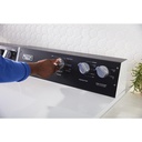 Maytag- MVWP586GW-close up