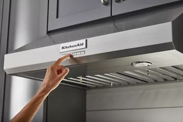 KitchenAid-KVUC600KSS-controls