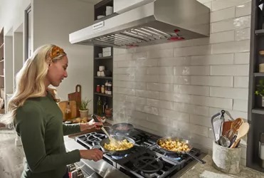 KitchenAid-KVWC956KSS-in use