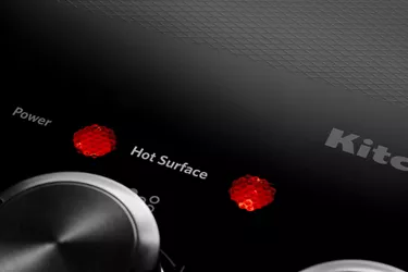KitchenAid-KCES956KBL-hot surface indicator