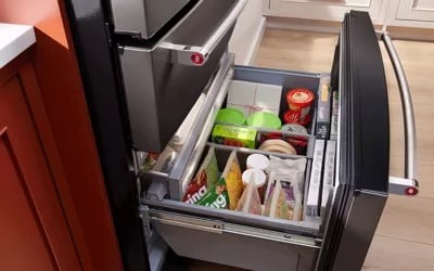 KitchenAid-KRMF536RBS-freezer view