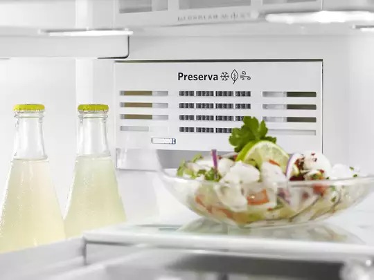 KitchenAid-KRMF706ESS-inside view