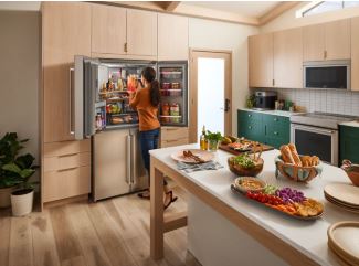 KitchenAid-KRQC736RPS-lifestyle view