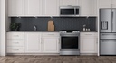 Samsung-ME17R7021ES-lifestyle view