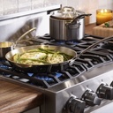 Viking-RVDR33025BSS-Cooking Space