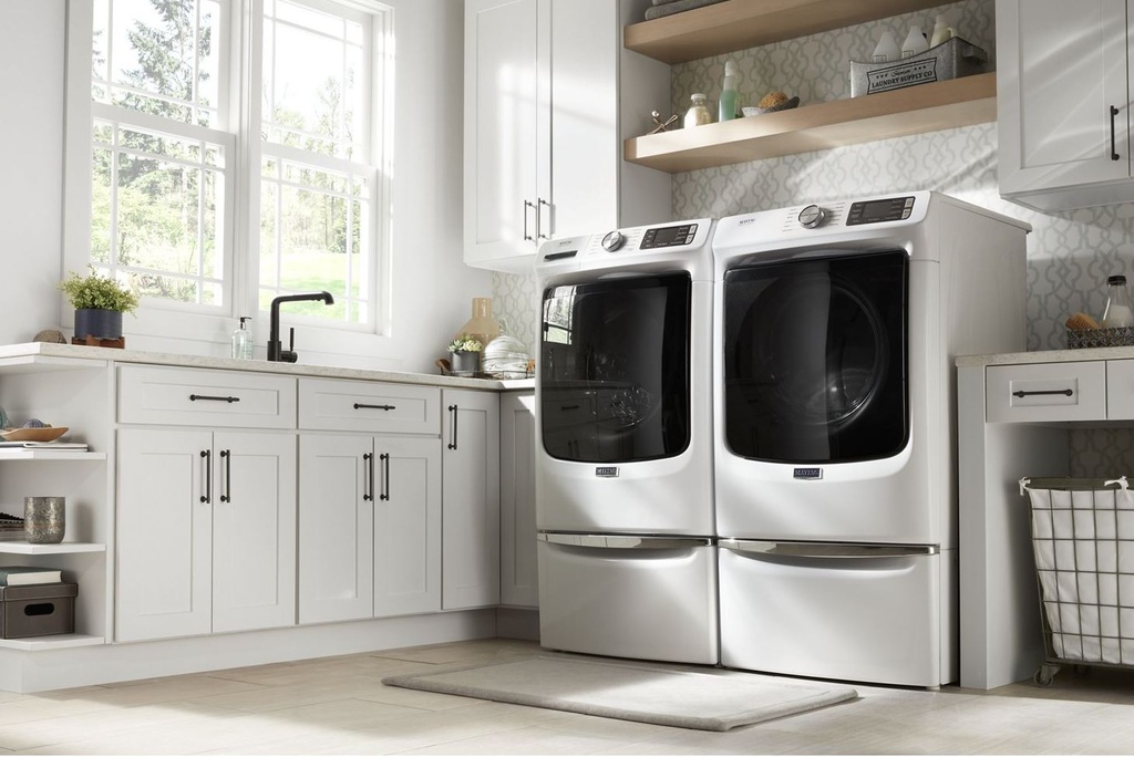 MED6630HW lifestyle 1