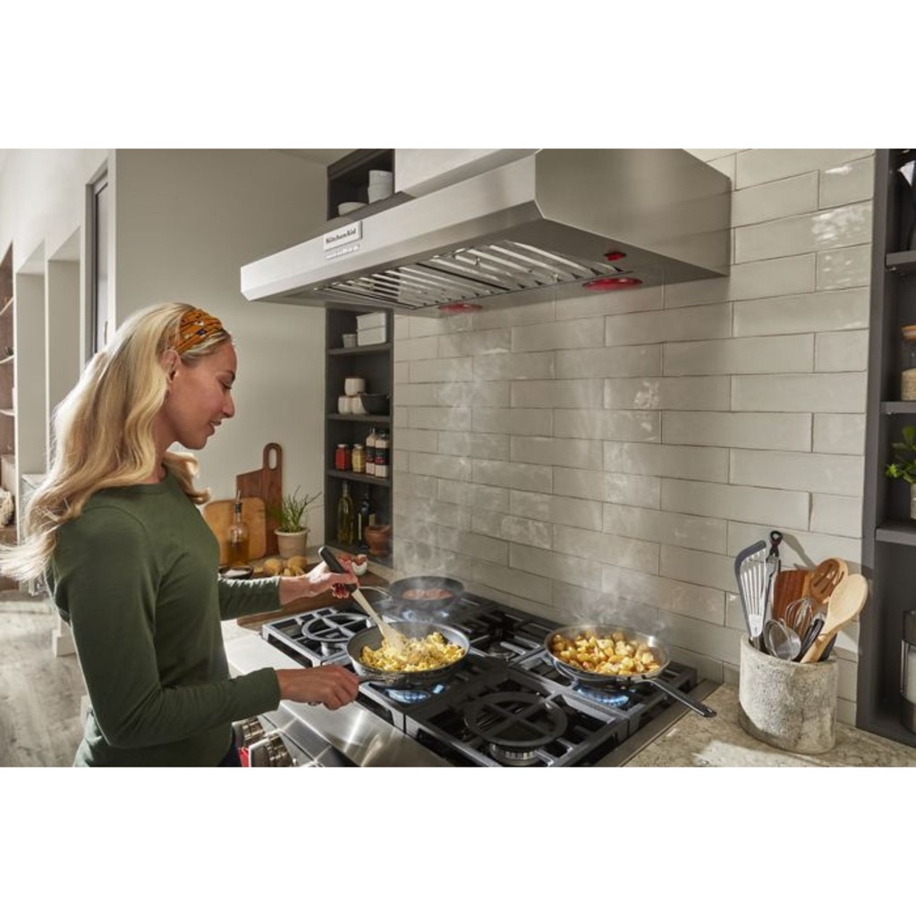 KitchenAid-KVWC956KSS-kitchen view with chimney