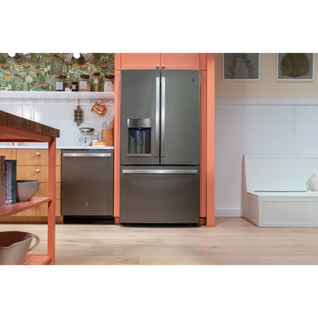 GYE22GMNES lifestyle view