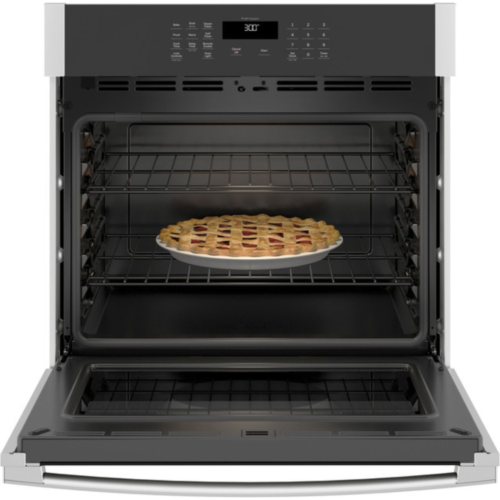 GE-JTS3000SNSS-Oven with a Baking Pie