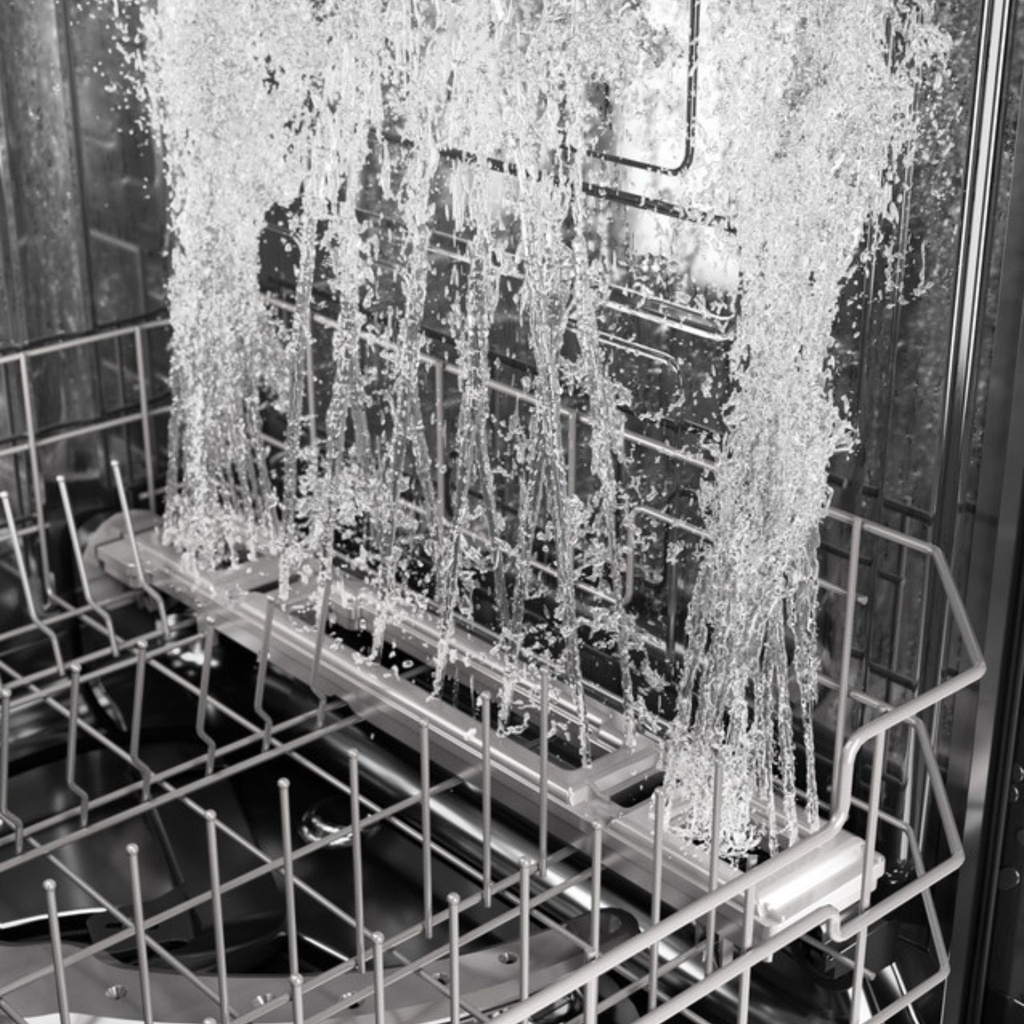 GE-PDT715SYVFS-Deep Clean Silverware Jets