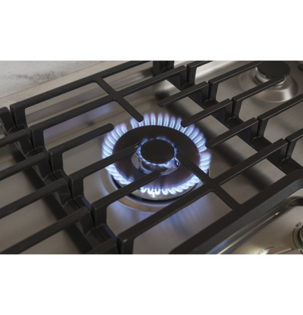 PGP9030SLSS 18,000-BTU power boil tri-ring burner