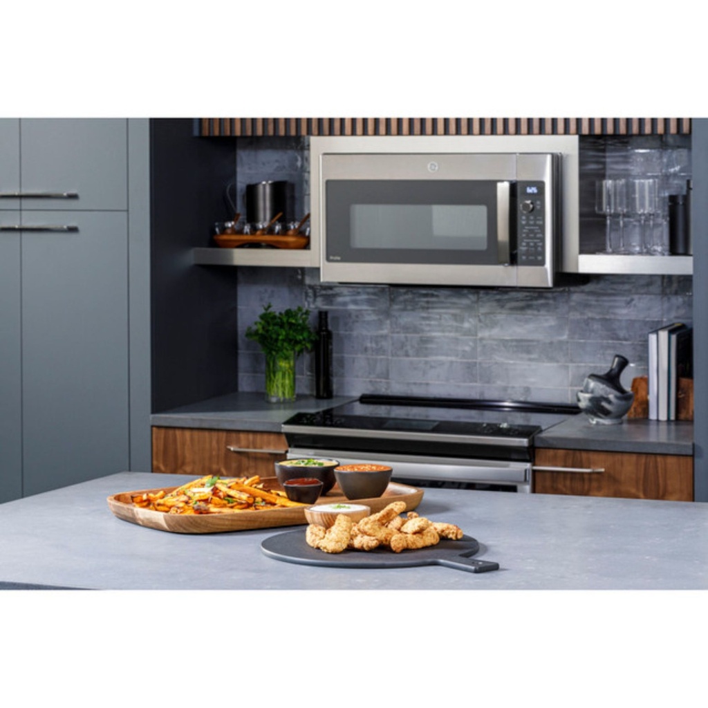 PVM9179SRSS lifestyle