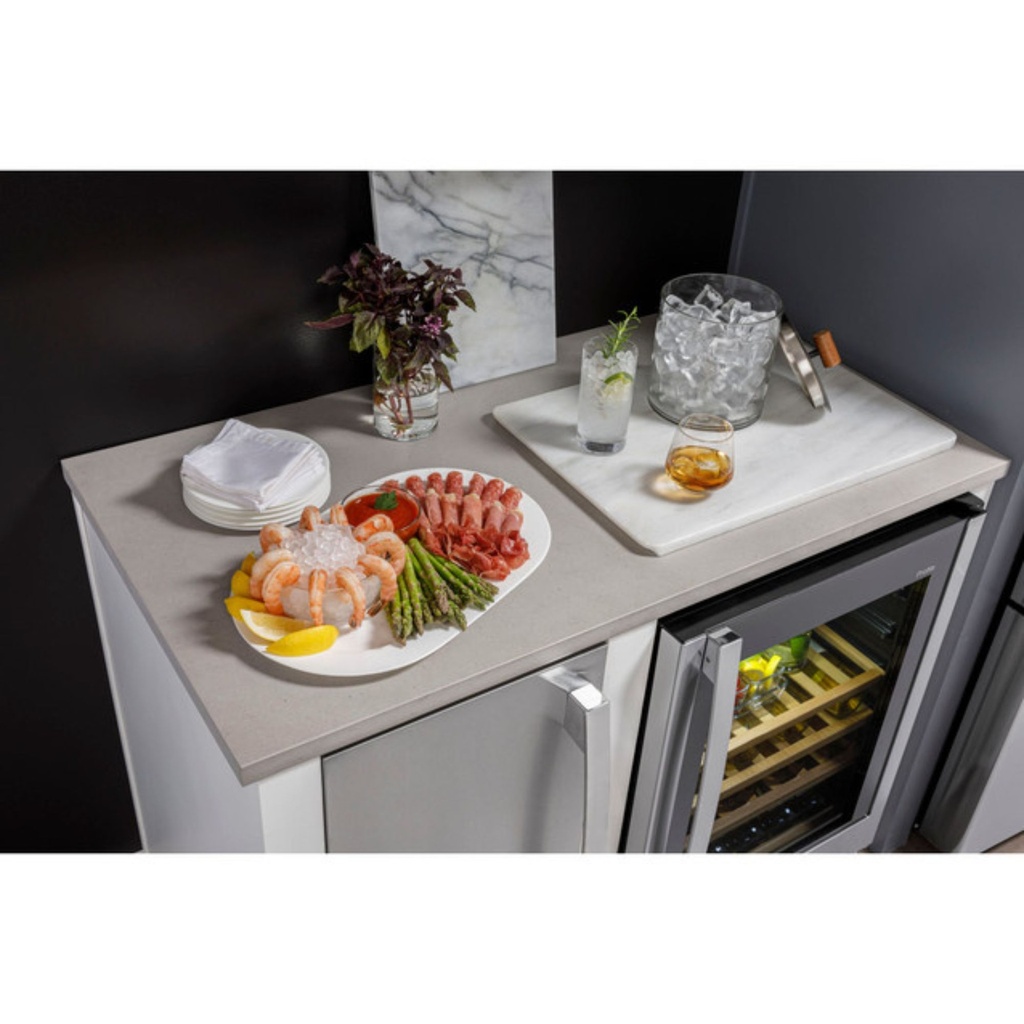 UNC15NPWII under-counter ice maker or freezer